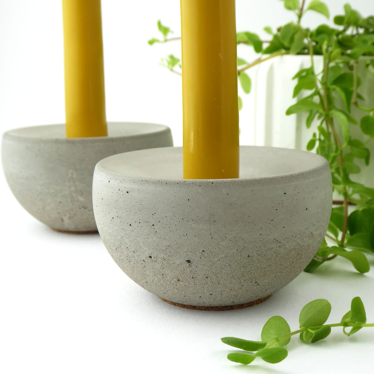 Minimalist table centerpiece