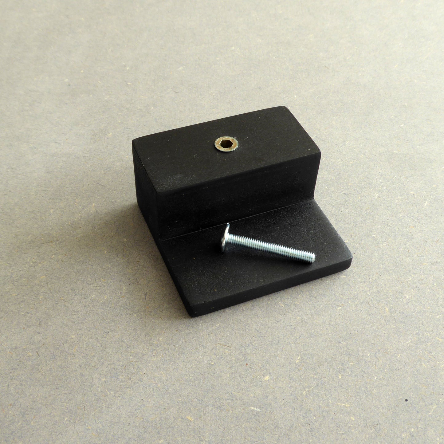 Square pull handle with a supplied fixing screw