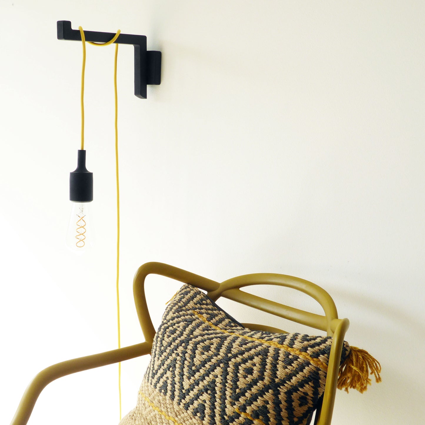 wall bracket for plug in pendant light