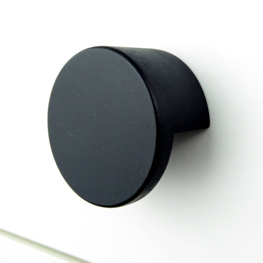 black round wooden handle